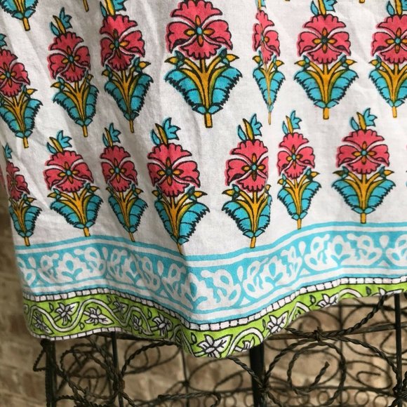 Liza Byrd Floral Top No size tag See my measurements EUC Pit to Pit 16… - Picture 4 of 12